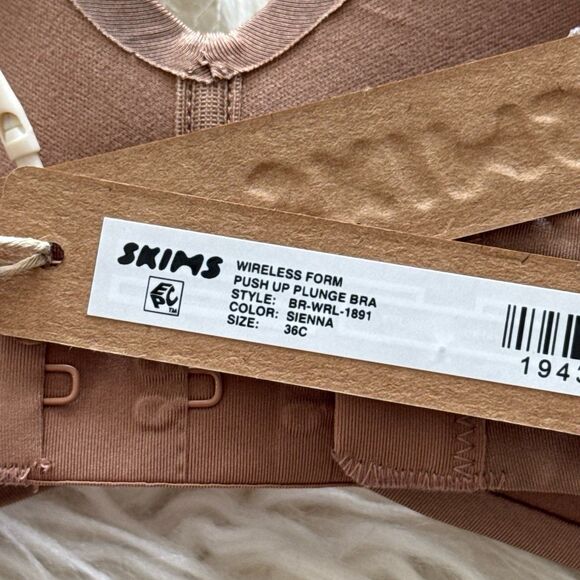 Skims Wireless Form Pushup Plunge Bra Sienna Size 36C - Picture 8 of 8